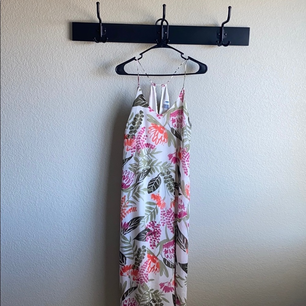 Old Navy Maxi Dress. Size L. Great Condition.
